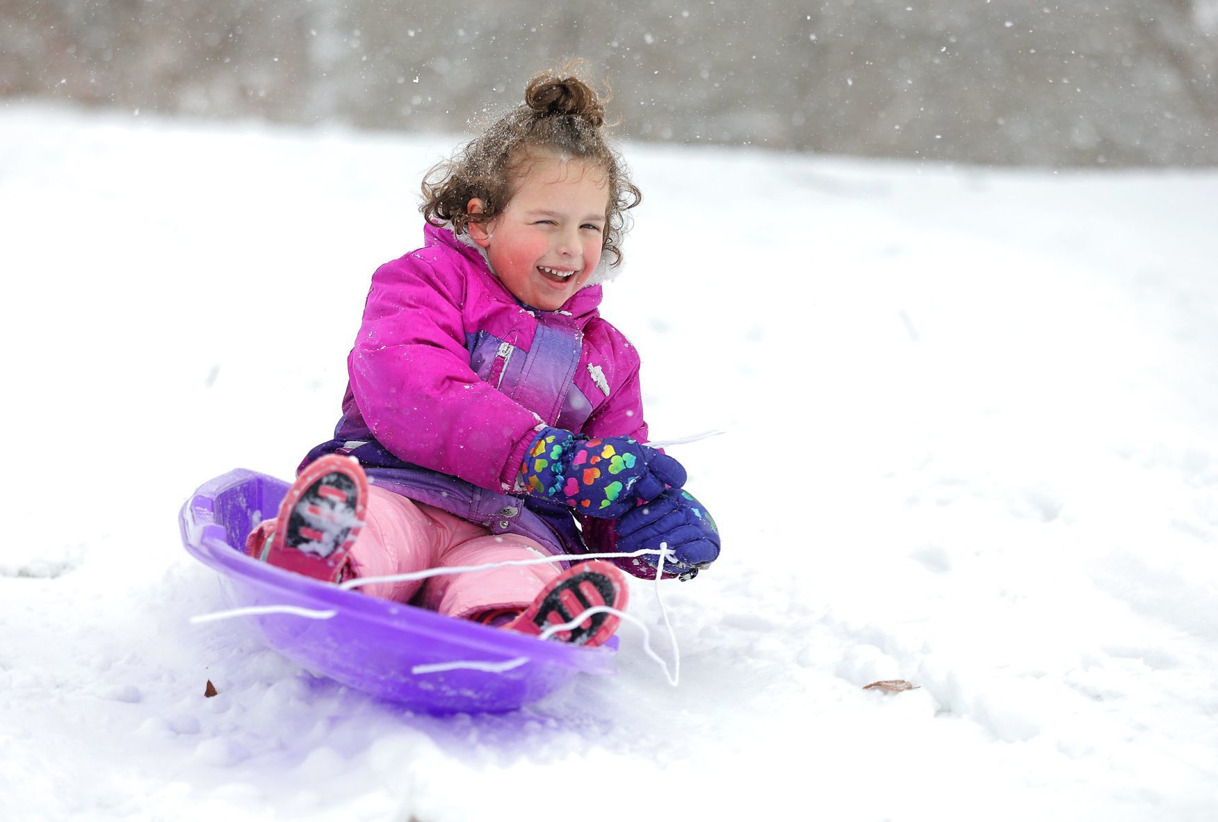 Afternoon snowfall blankets Sunday's blanket